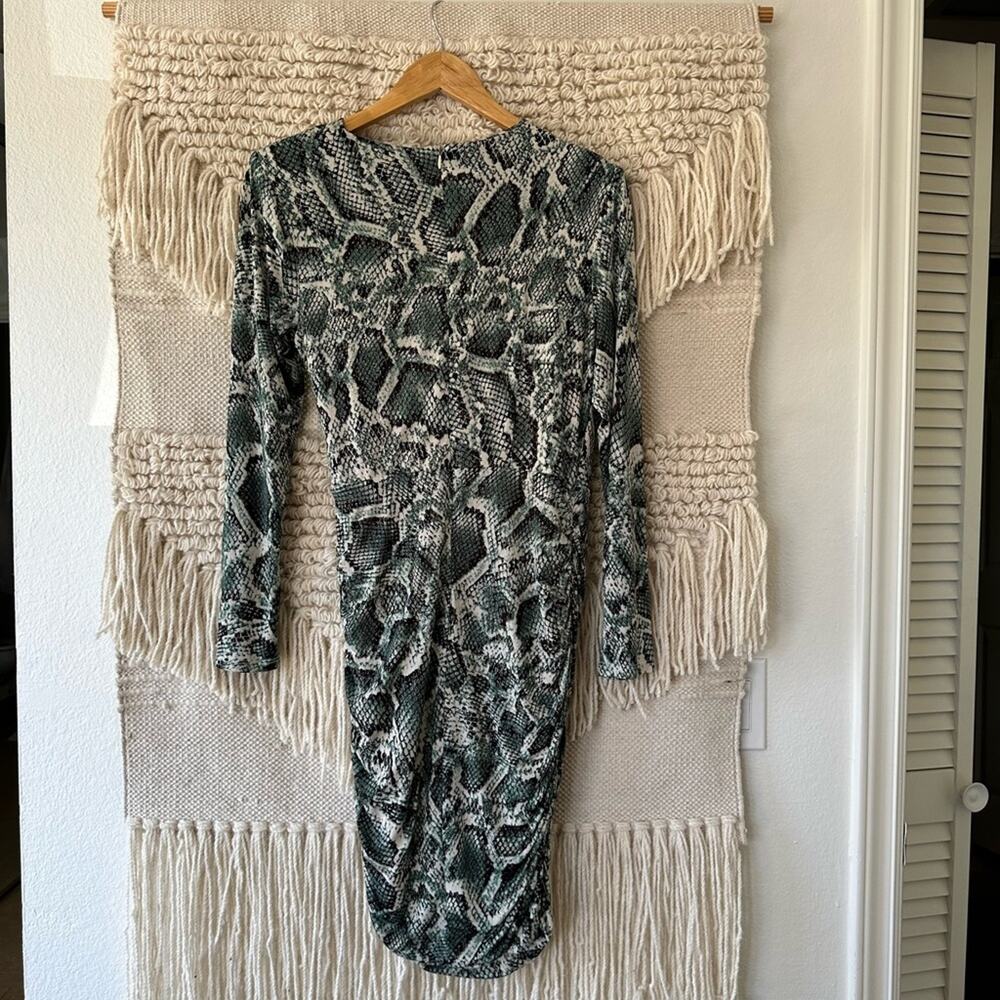 Alexia Admor Ruched Python Dress - Picture 8 of 9